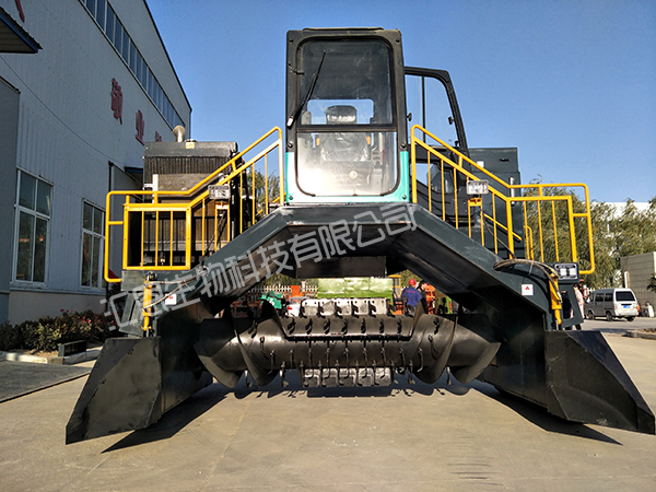 3000型堆肥發酵翻堆機